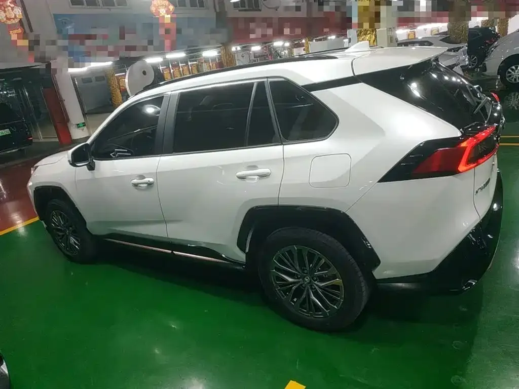 Toyota Wildlander 2024 из CN, фото 5
