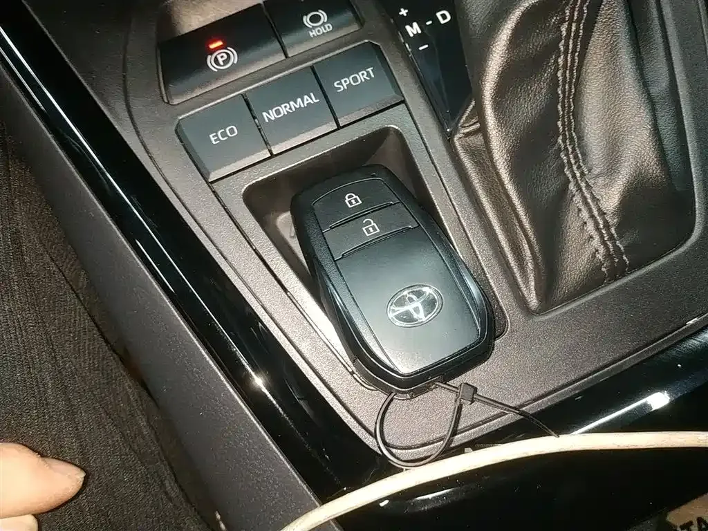 Toyota Wildlander 2024 из CN, фото 9