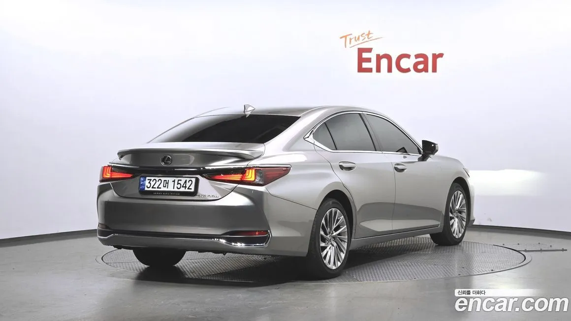 Lexus ES 2023 из KR, фото 2