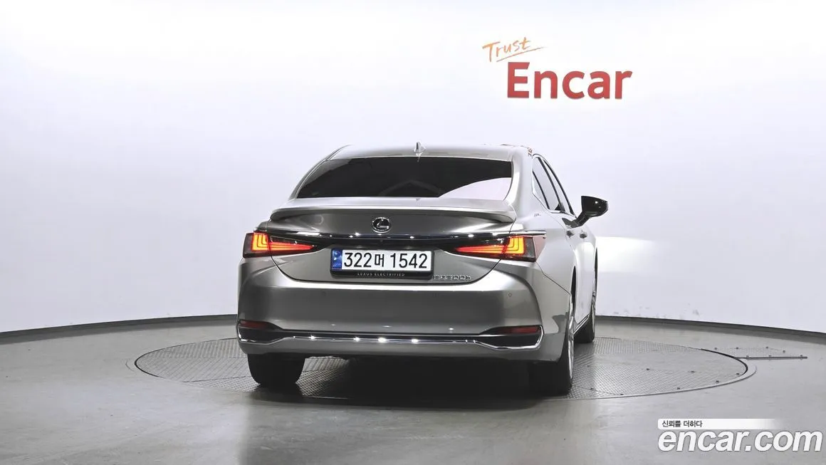 Lexus ES 2023 из KR, фото 4