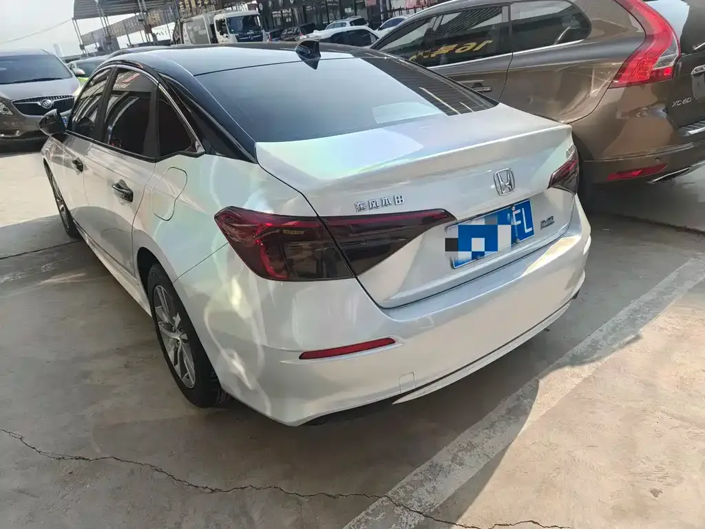 Honda Civic — фото 10