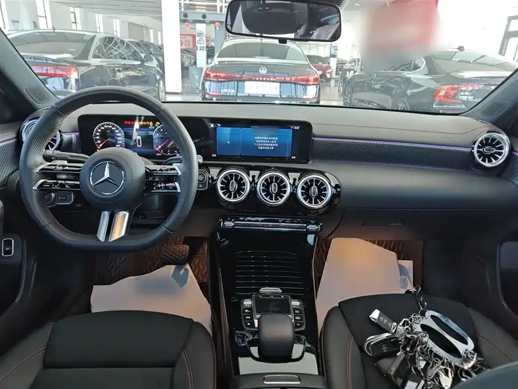 Mercedes-Benz A-Class — фото 10