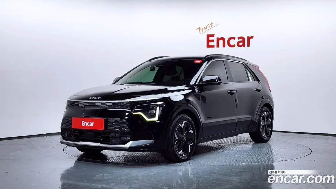 Kia Niro — фото 1