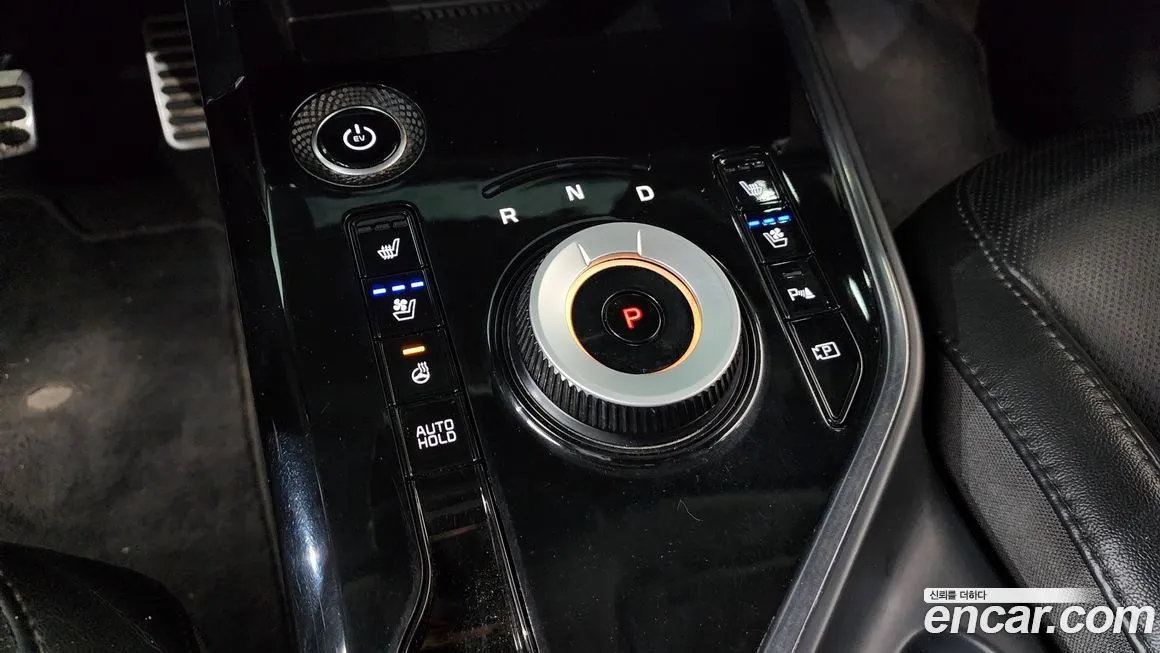 Kia Niro — фото 9