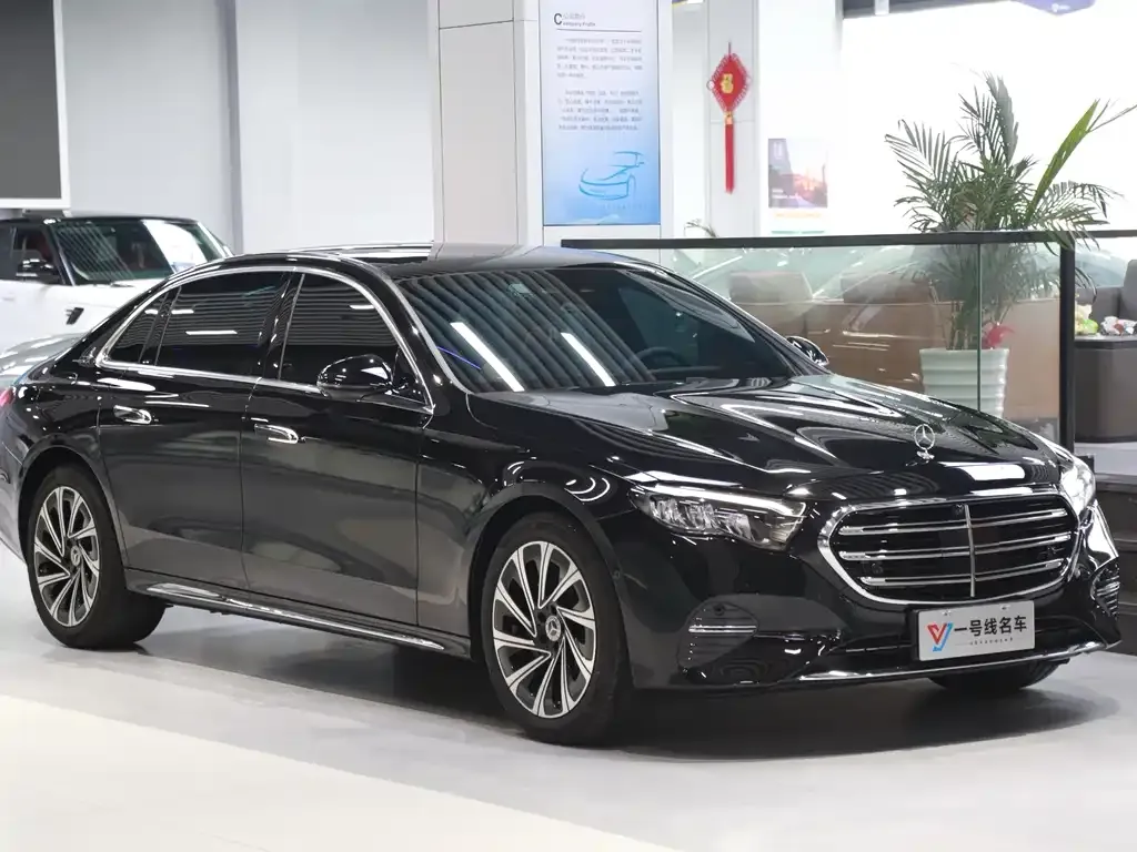 Mercedes-Benz E-Class 2024 из CN, фото 3