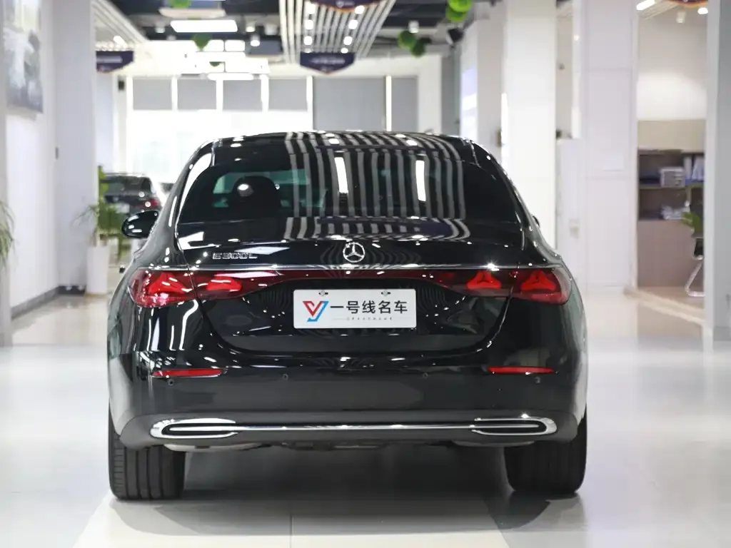 Mercedes-Benz E-Class 2024 из CN, фото 5