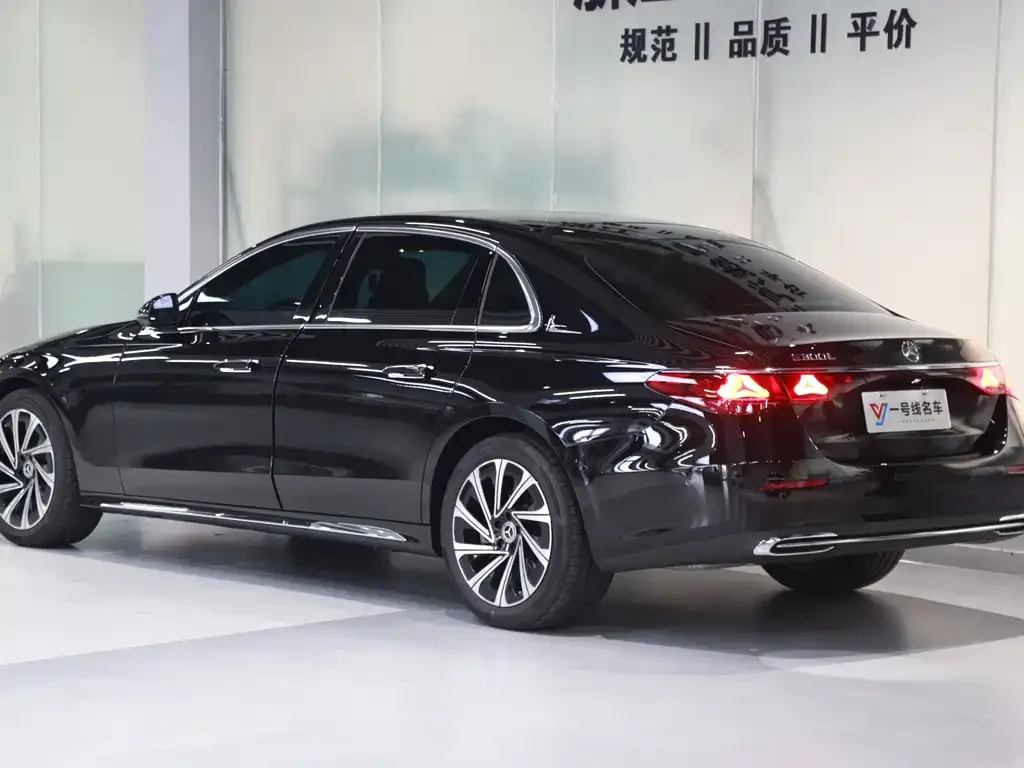 Mercedes-Benz E-Class 2024 из CN, фото 6