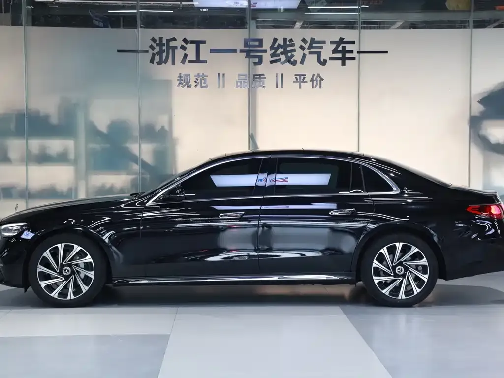 Mercedes-Benz E-Class 2024 из CN, фото 7