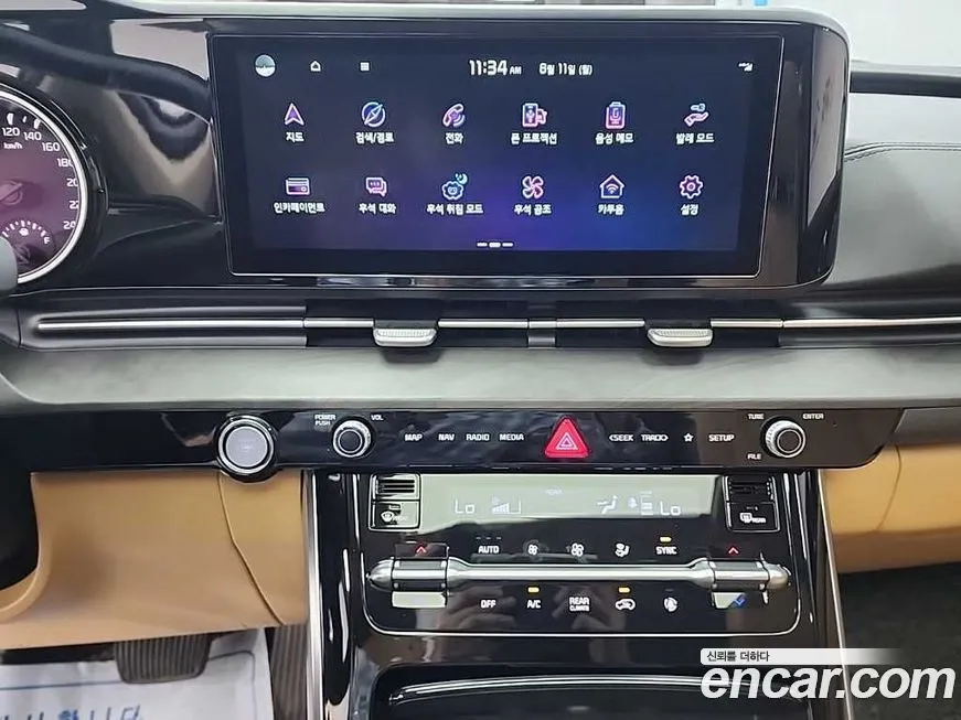 Kia Carnival — фото 10