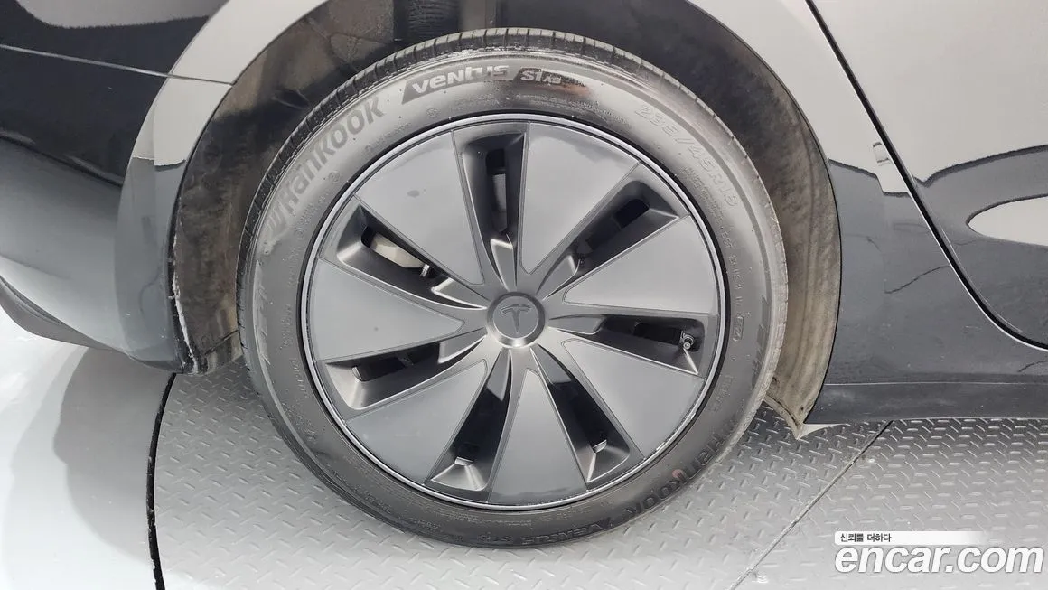 Tesla Model 3 2024 из KR, фото 5