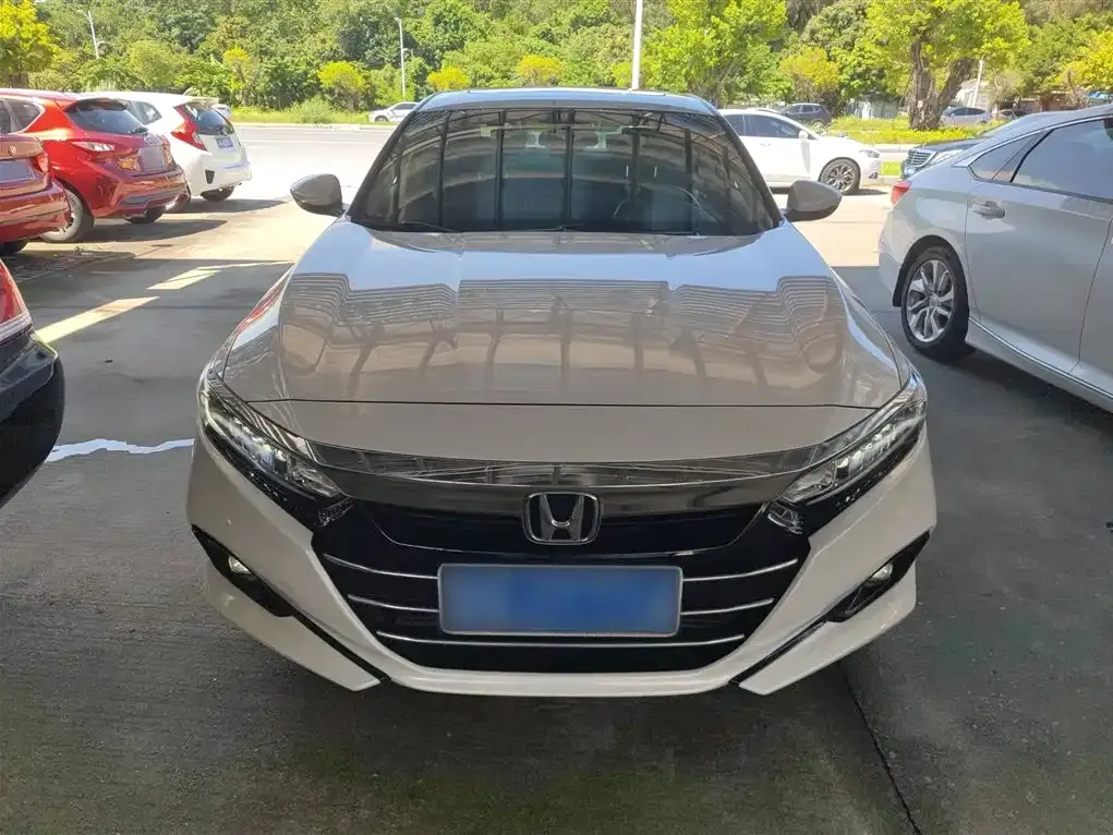Honda Accord — фото 3
