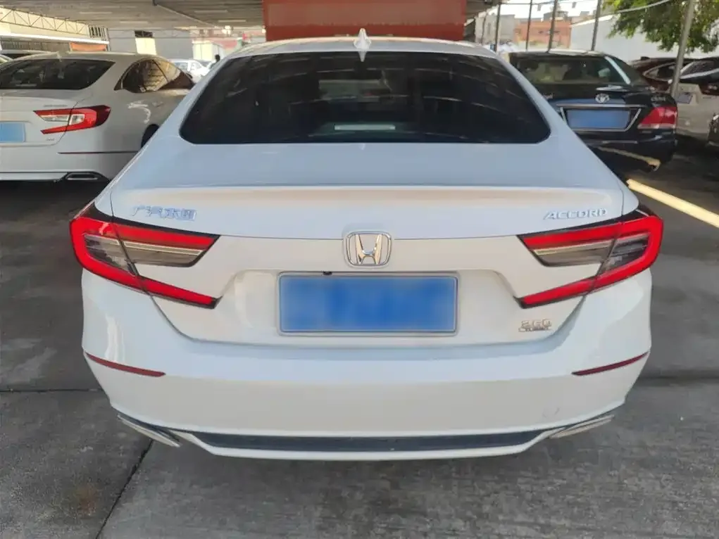 Honda Accord — фото 6