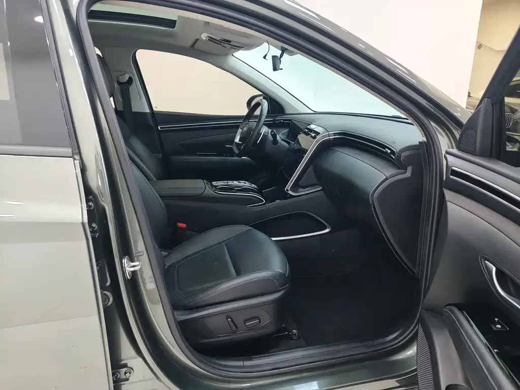 Hyundai Tucson 2022 из CN, фото 10
