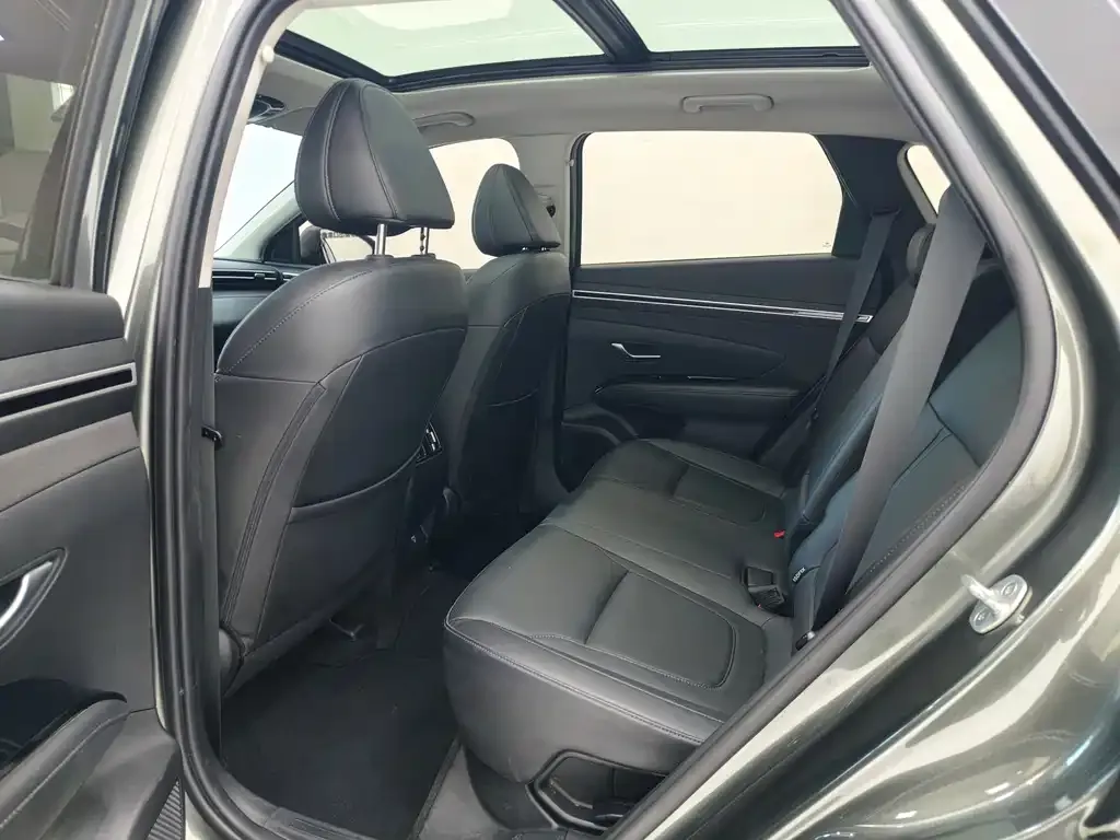 Hyundai Tucson 2022 из CN, фото 8