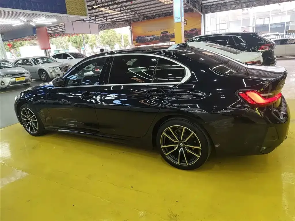BMW 3 Series 2023 из CN, фото 9