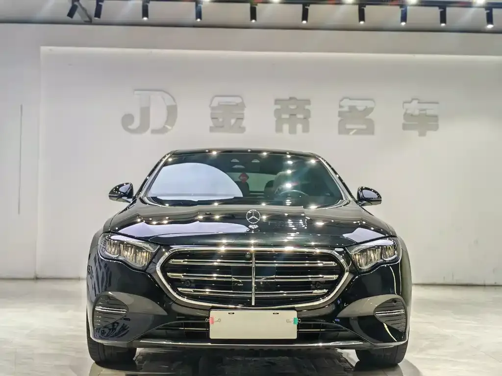Mercedes-Benz E-Class 2024 из CN, фото 2