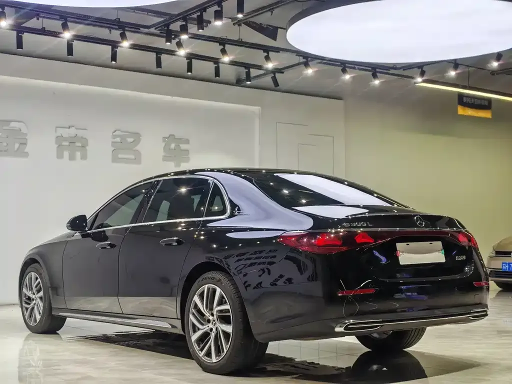 Mercedes-Benz E-Class 2024 из CN, фото 6