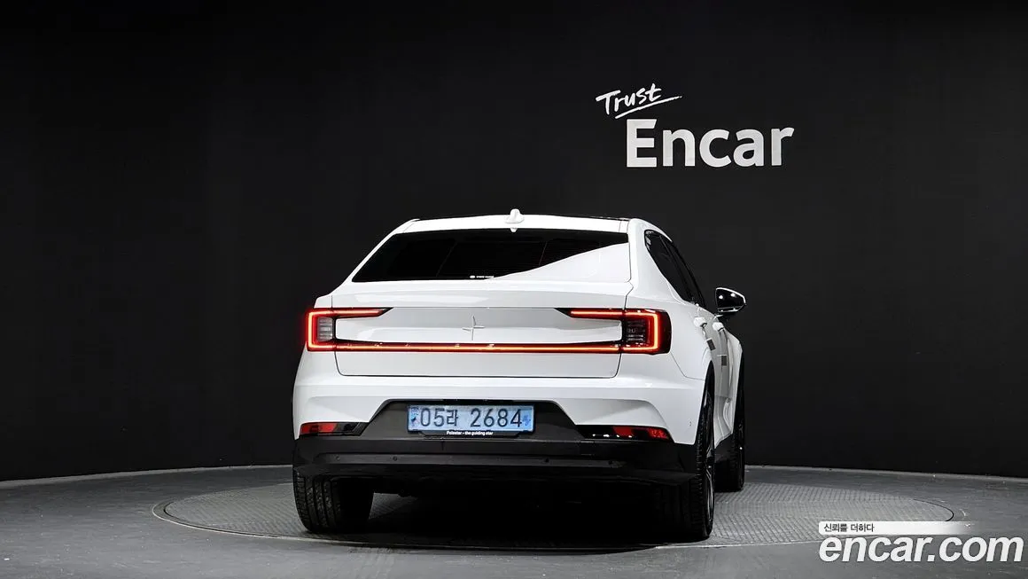 Polestar Polestar 2 — фото 4