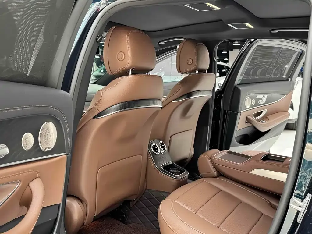Mercedes-Benz E-Class 2023 из CN, фото 6