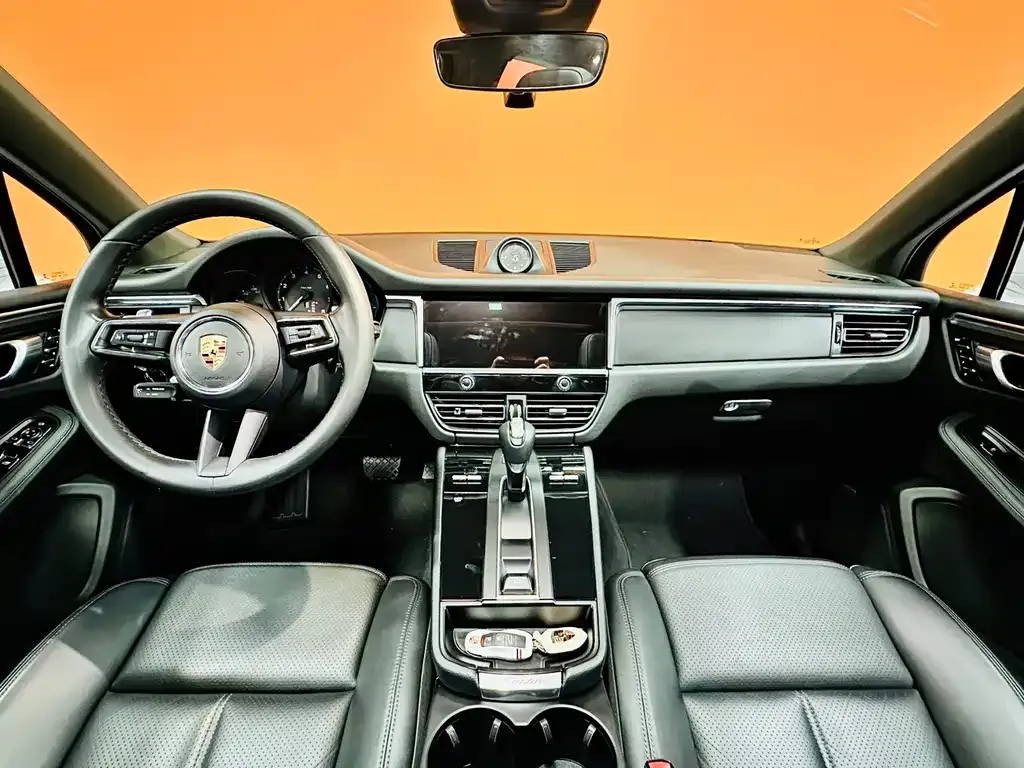 Porsche Macan — фото 9