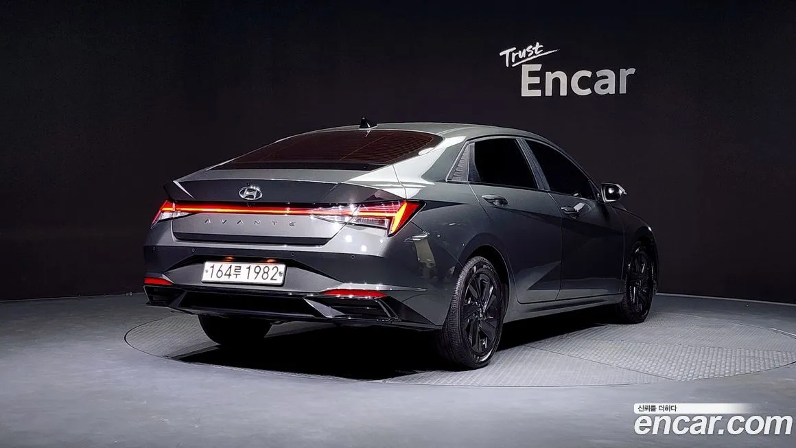 Hyundai AVANTE — фото 2