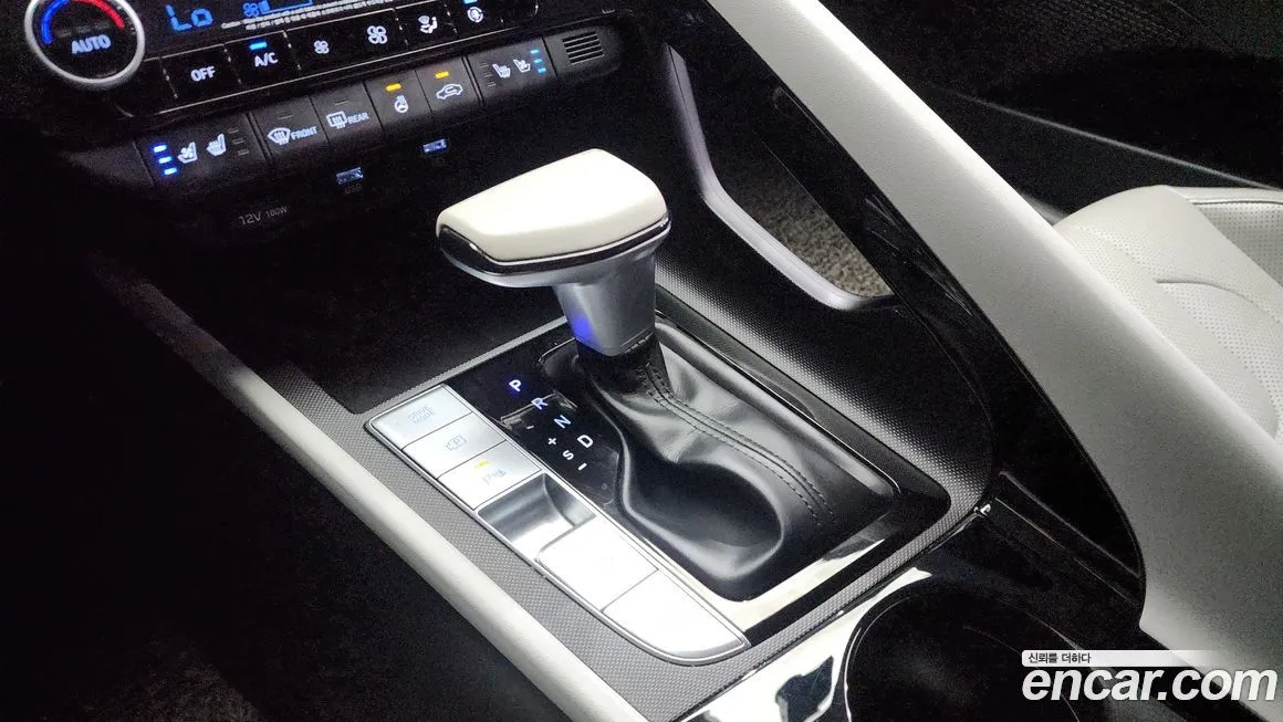 Hyundai AVANTE — фото 9