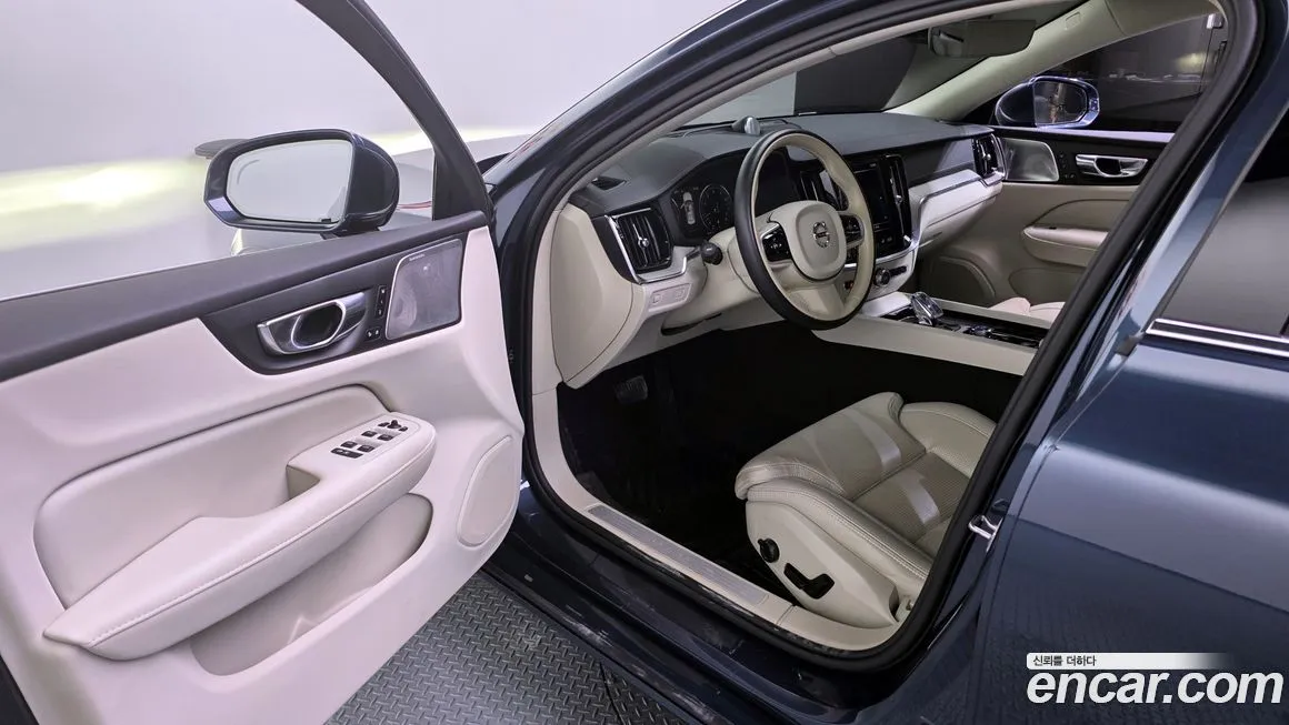 Volvo S60 2021 из KR, фото 10