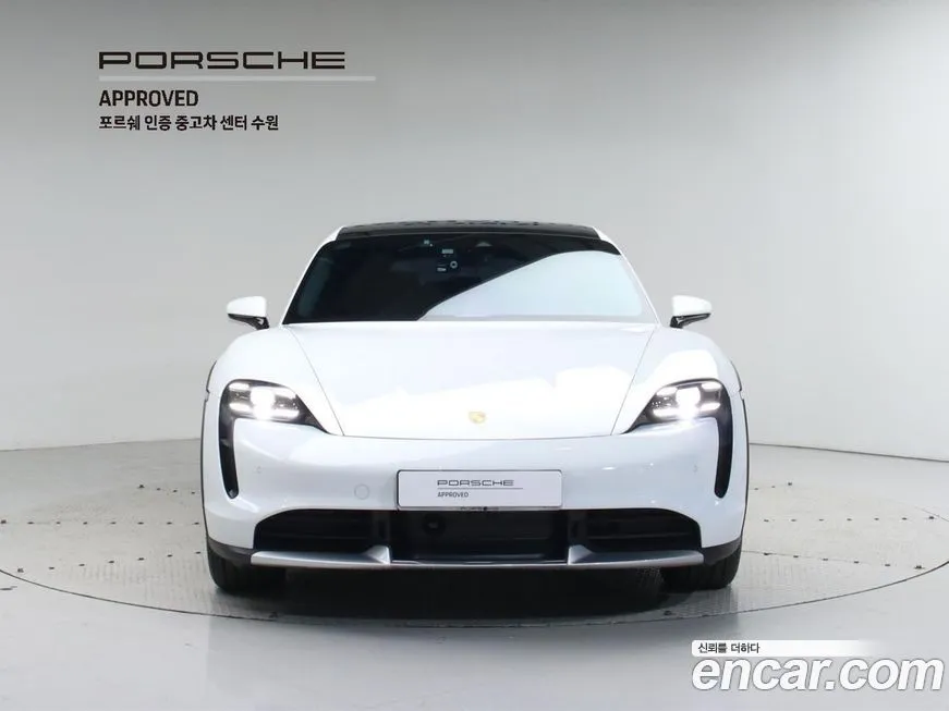 Porsche Taycan 2024 из KR, фото 3