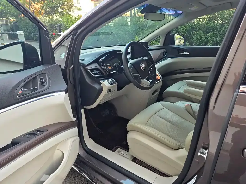 Buick GL8 2024 из CN, фото 5