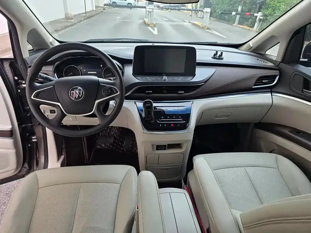 Buick GL8 2024 из CN, фото 6