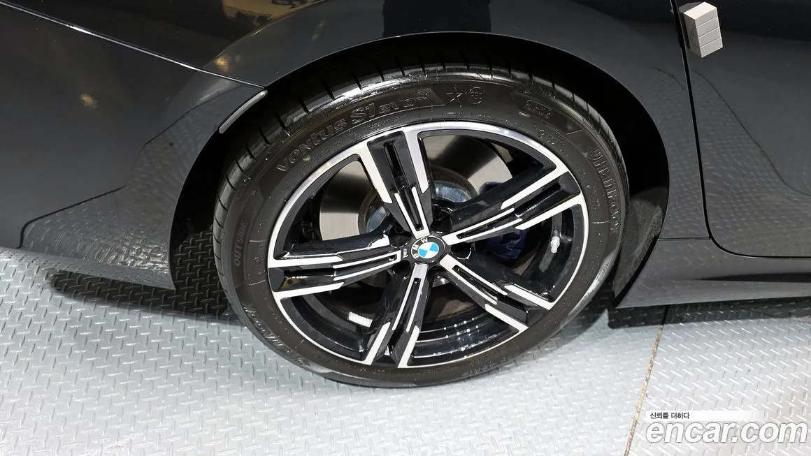 BMW 3-Series 2025 из KR, фото 5