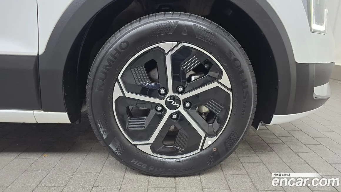 Kia Niro 2023 из KR, фото 5