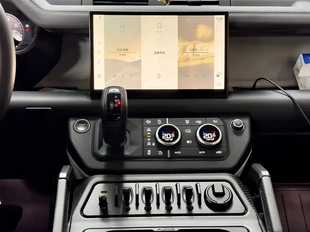 Land Rover Defender — фото 10