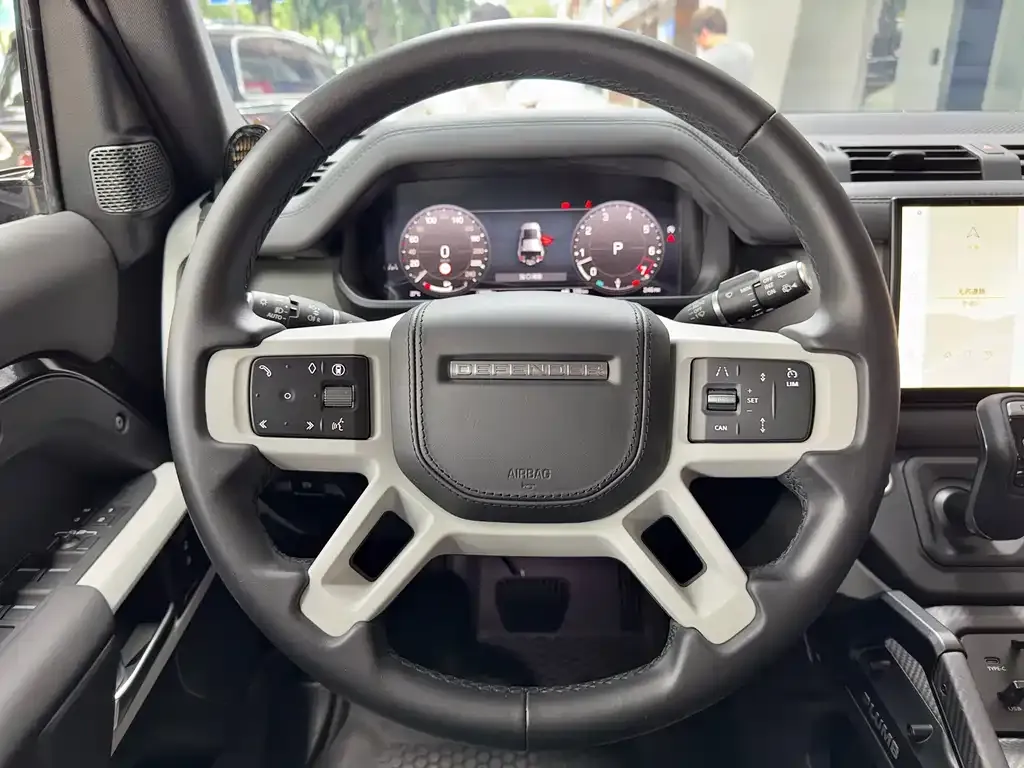 Land Rover Defender — фото 9