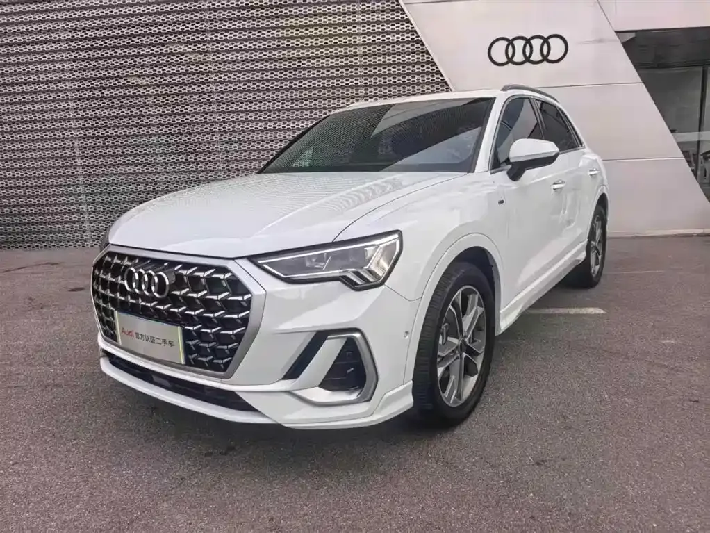 Audi Q3 2024 из CN, фото 1