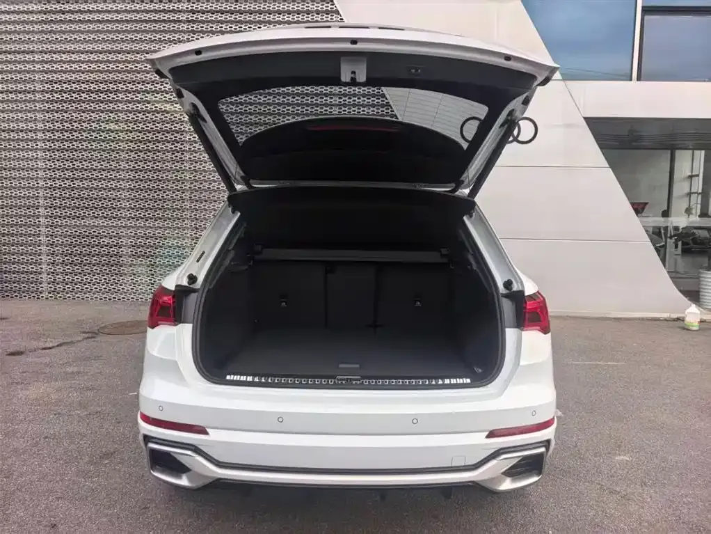Audi Q3 2024 из CN, фото 10