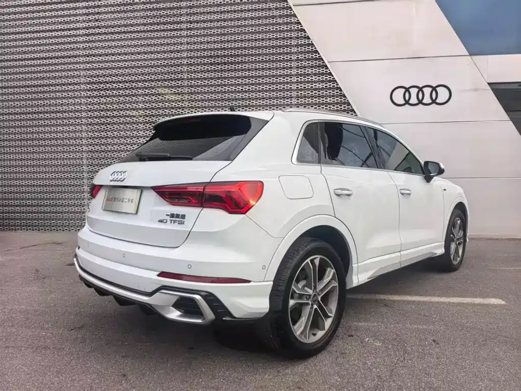 Audi Q3 2024 из CN, фото 7