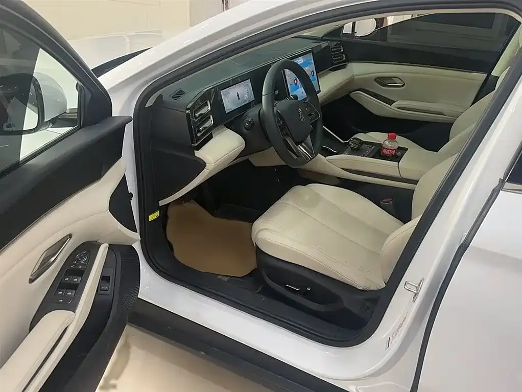 BYD Qin L 2024 из CN, фото 9