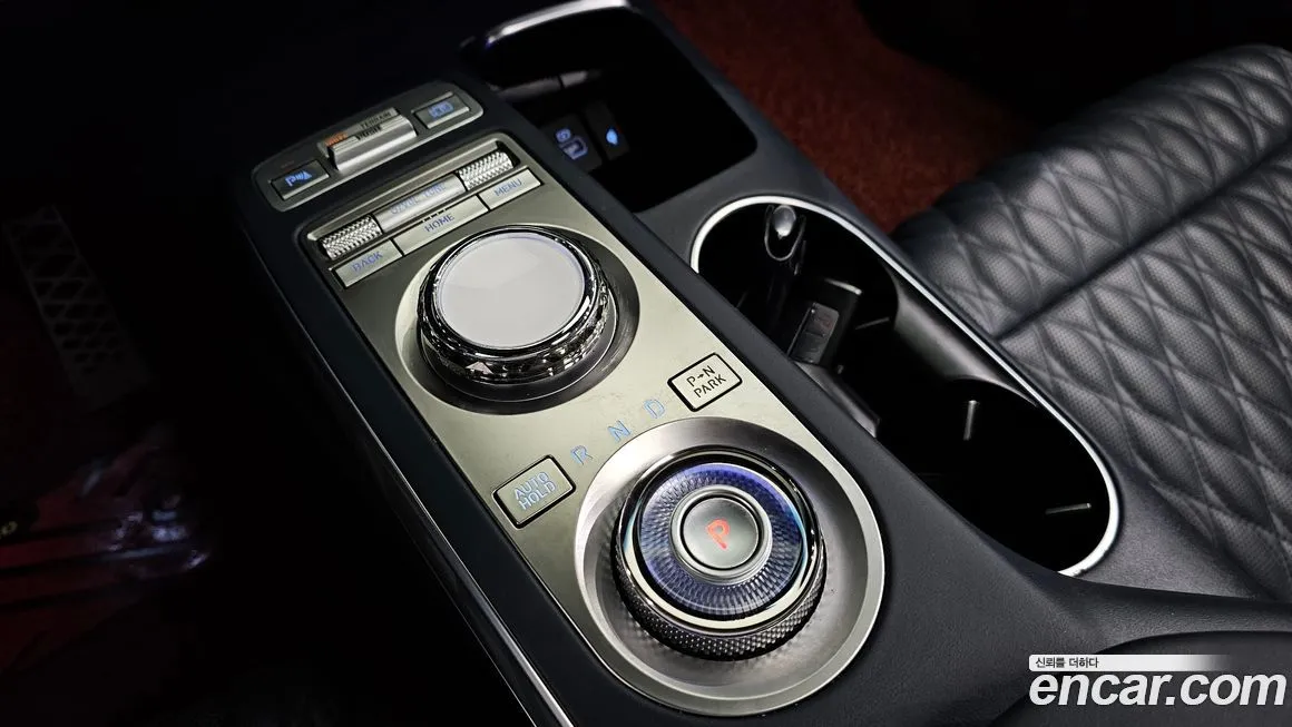 Genesis GV70 — фото 9