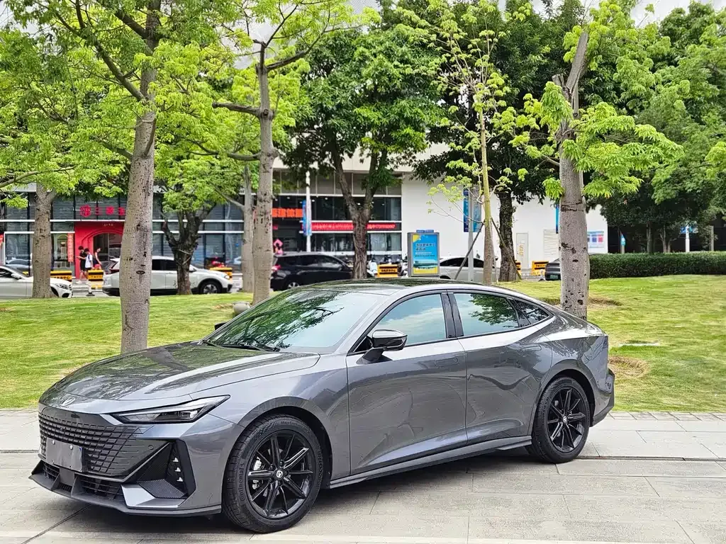 Changan UNI-V 2023 из CN, фото 1