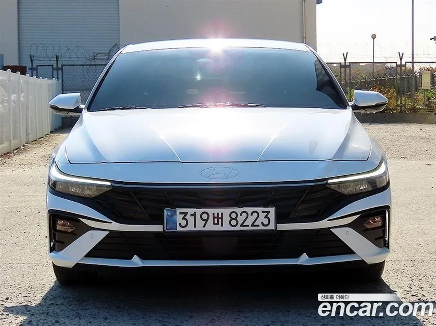 Hyundai AVANTE — фото 1
