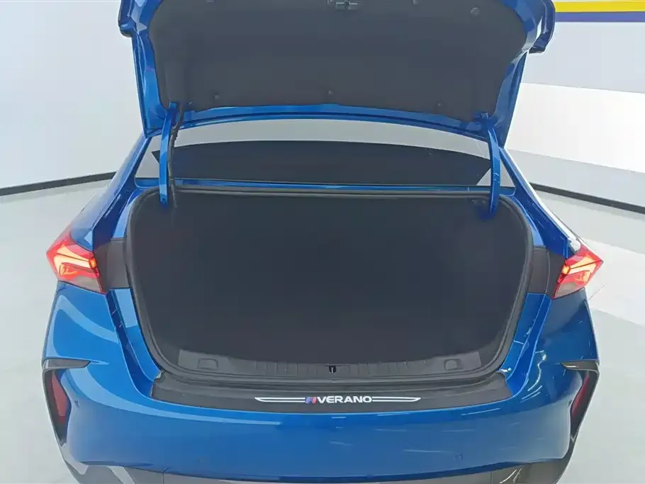 Buick Verano 2023 из CN, фото 4