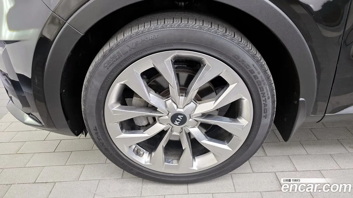 Kia Sorento — фото 5