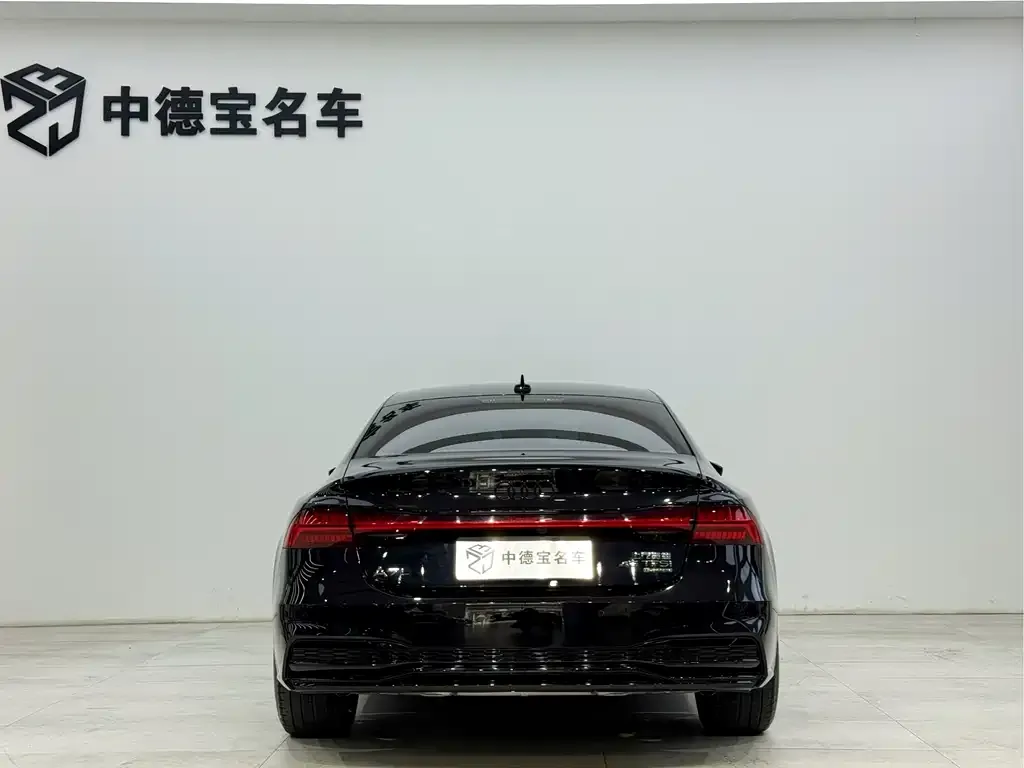 Audi A7L 2024 из CN, фото 5