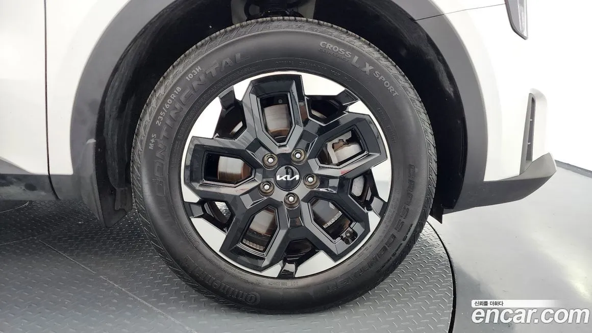 Kia Sorento — фото 5