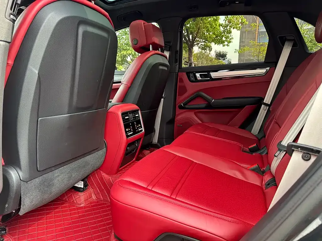 Porsche Cayenne 2023 из CN, фото 10