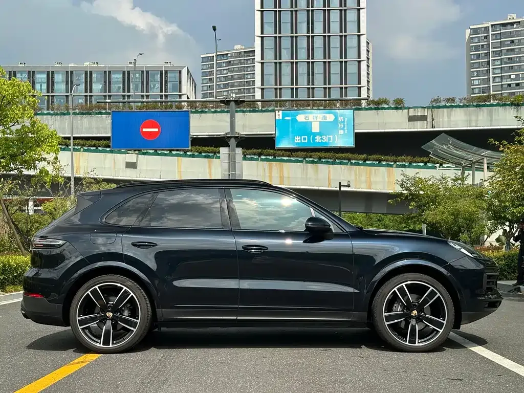 Porsche Cayenne 2023 из CN, фото 4