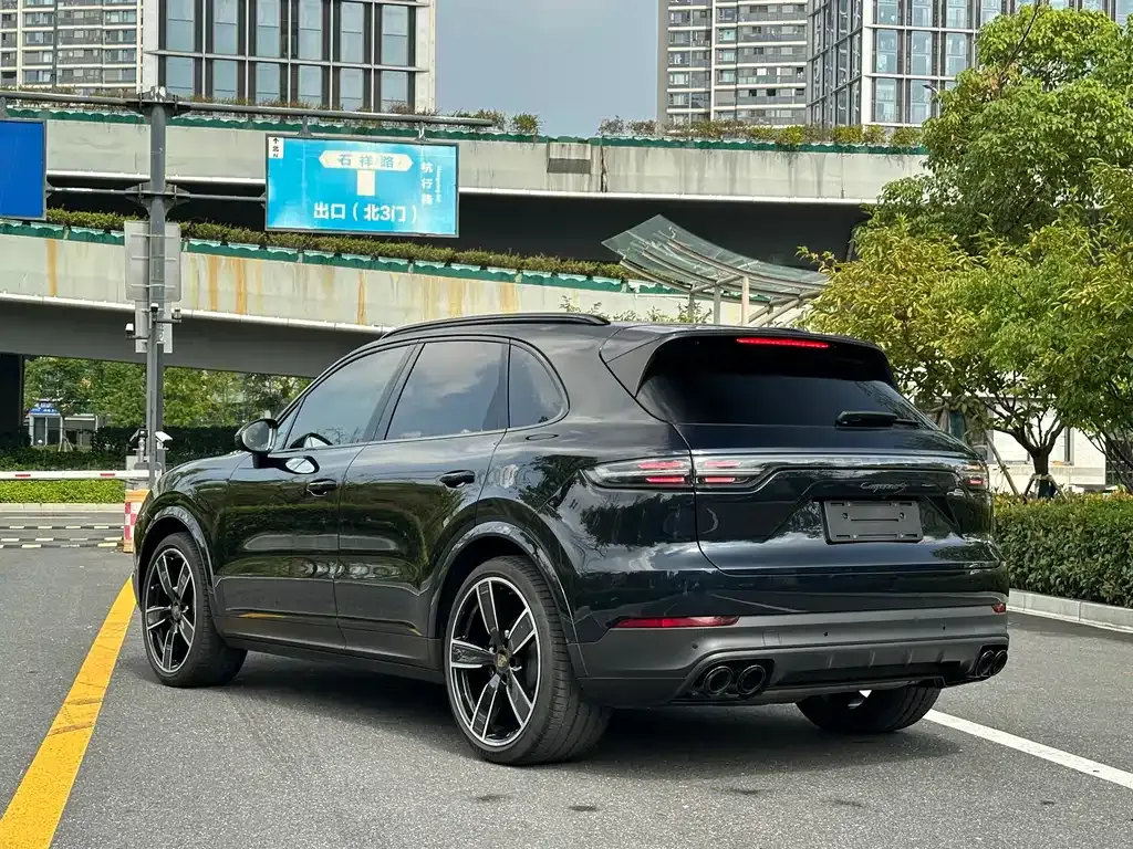Porsche Cayenne 2023 из CN, фото 7
