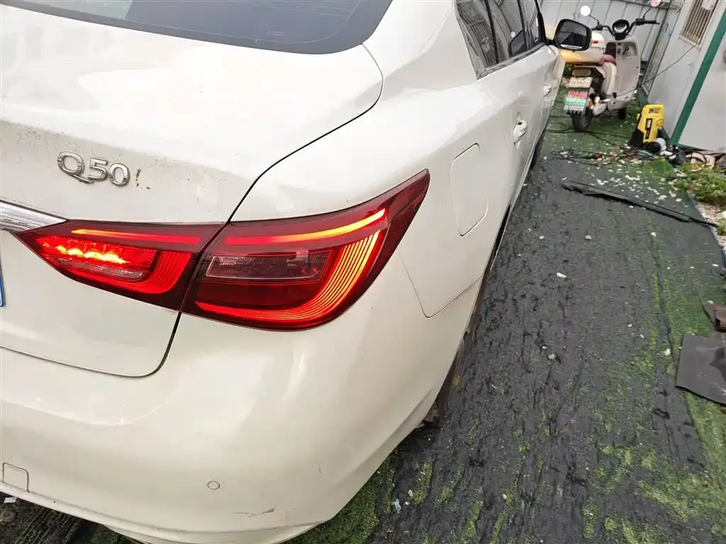 Infiniti Q50L 2022 из CN, фото 8