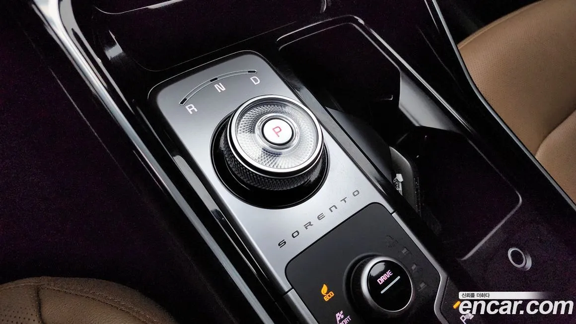 Kia Sorento — фото 9